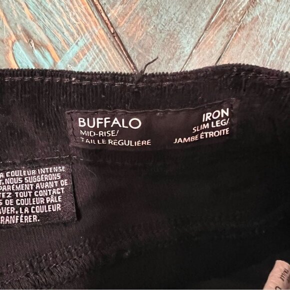 BUFFALO David Bitton Corduroy Mid Rise Slim Leg Pants Size 6 - Picture 4 of 6